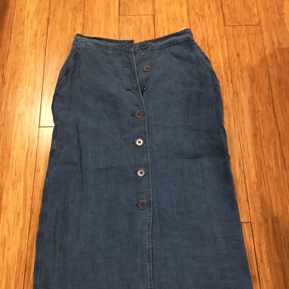 EUC Aritzia Denim Midi Pencil Skirt